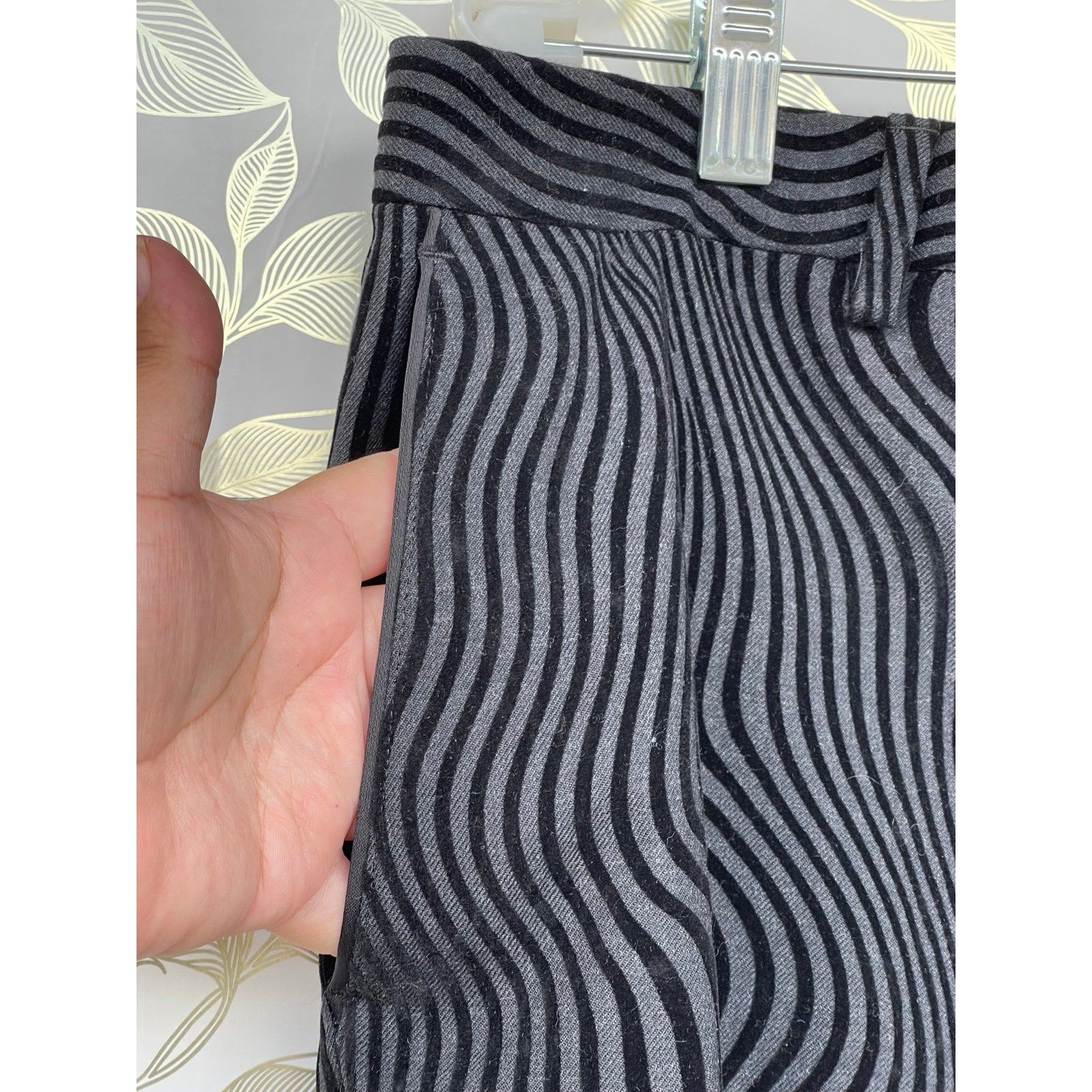Twisted Tailor Torrance Black Velvet Swirl Dress Pants Size 38 — image 6 of 8